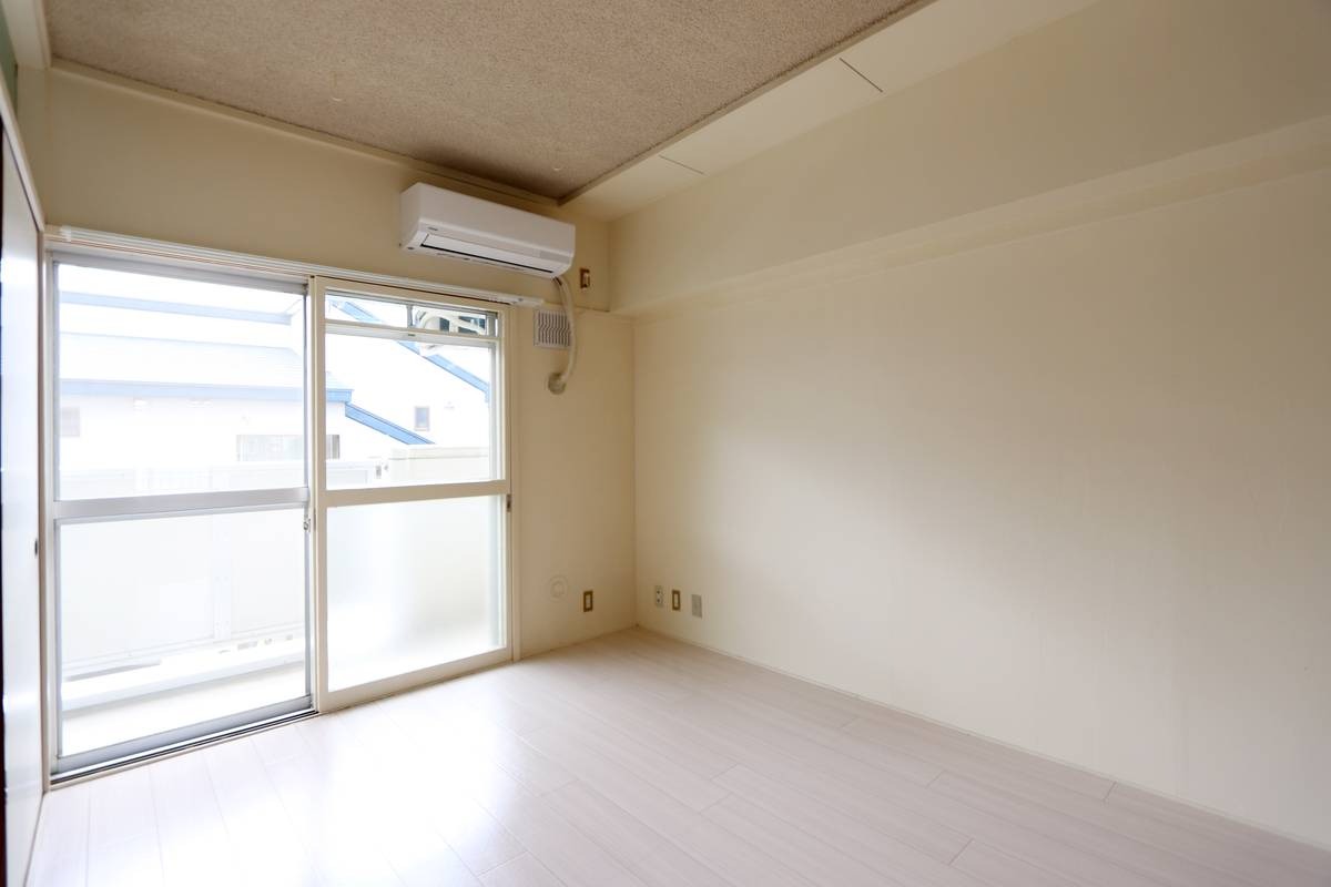 山形県米沢市 万世町牛森